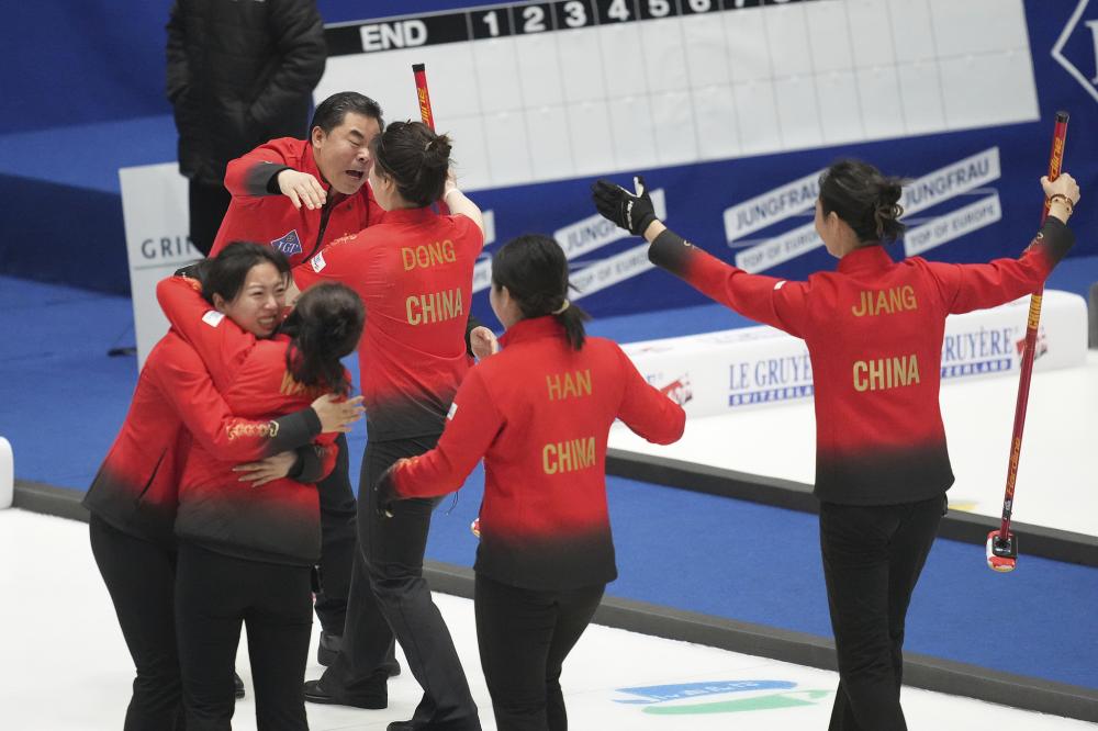 英媒：罗克回归巴甲后浴火重生，曼联盼补强锋线已对他关注